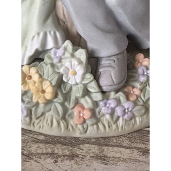 Precious Moments 2002 “My Heart Belongs To You” Ltd Ed Figurine #110268 - No Box - Picture 13 of 14